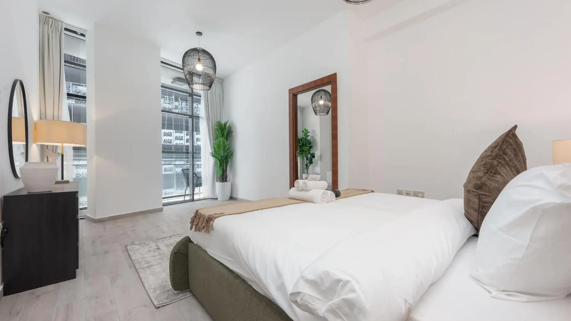 Elegant Living In A Prime Location Shamal Residence Ντουμπάι 0*,