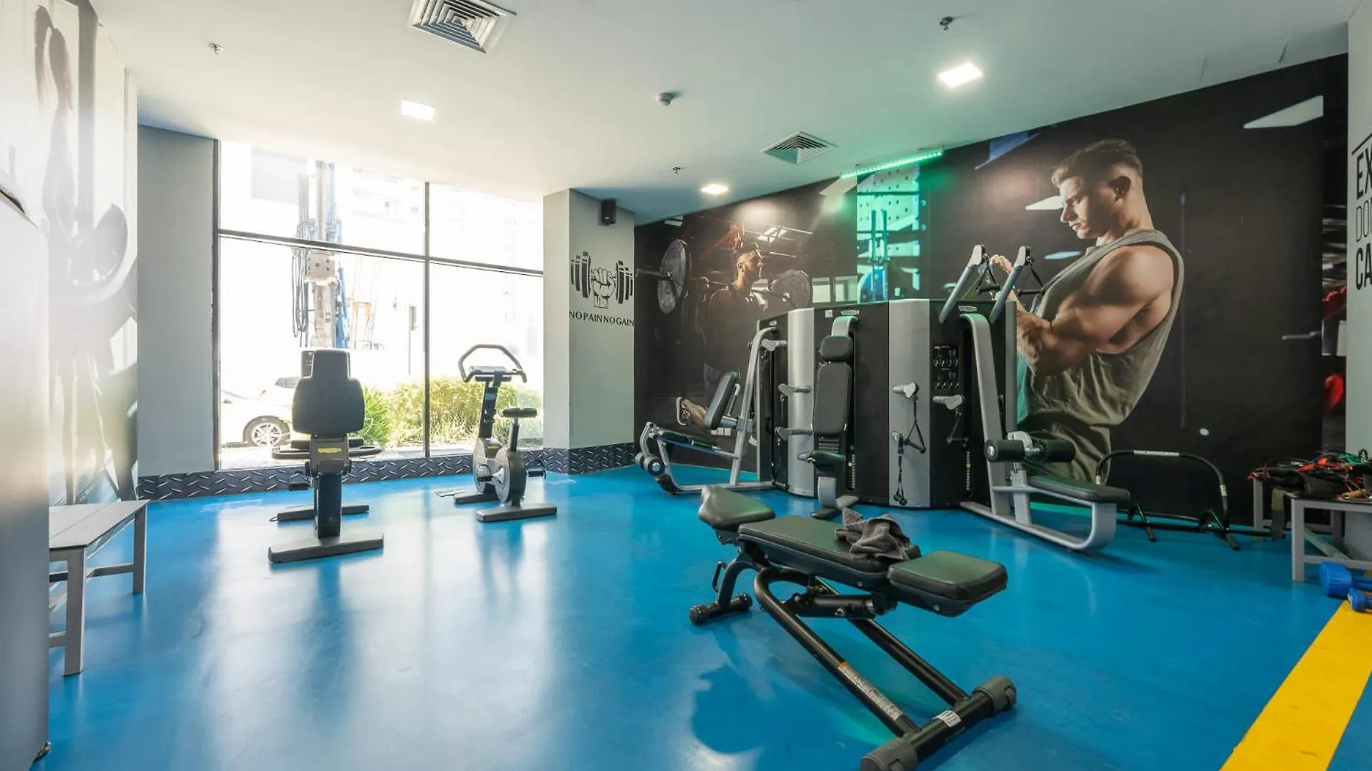 Apartment Elegant Living In A Prime Location Shamal Residence Dubai United Arab Emirates