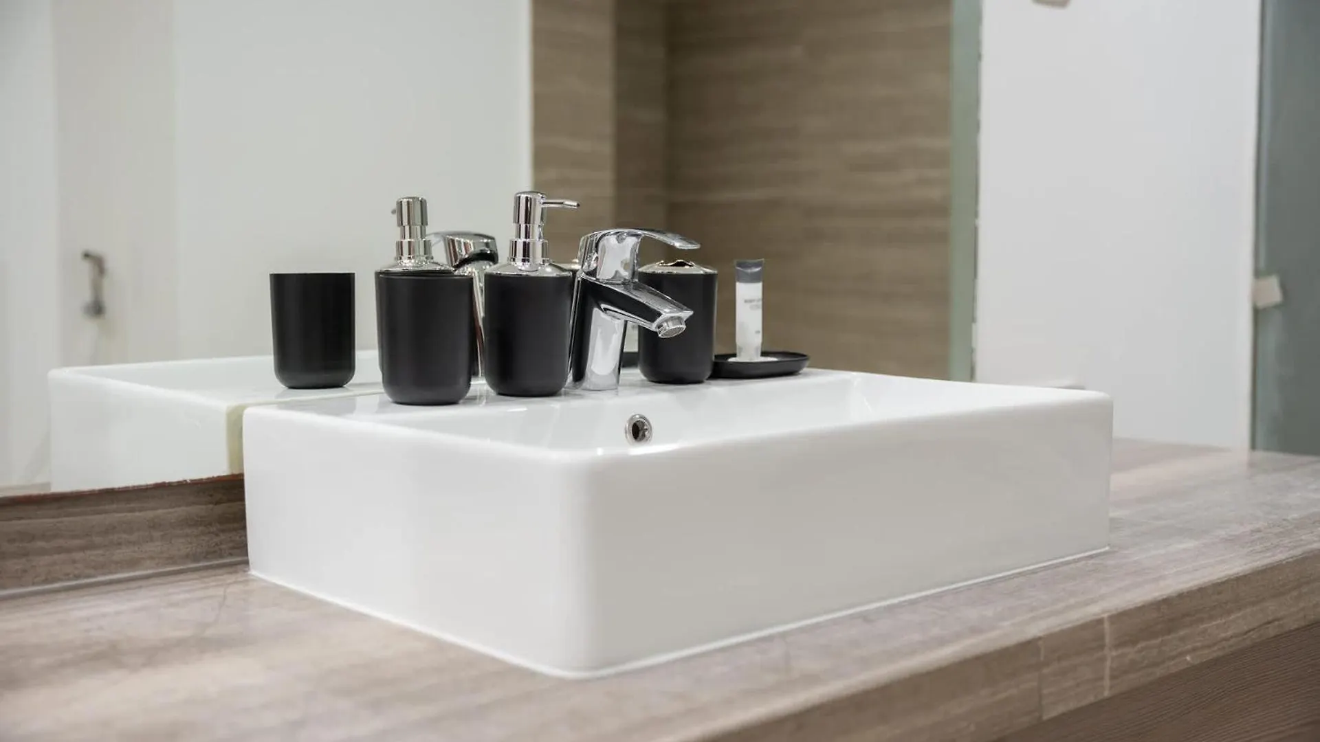 Elegant Living In A Prime Location Shamal Residence Dubai