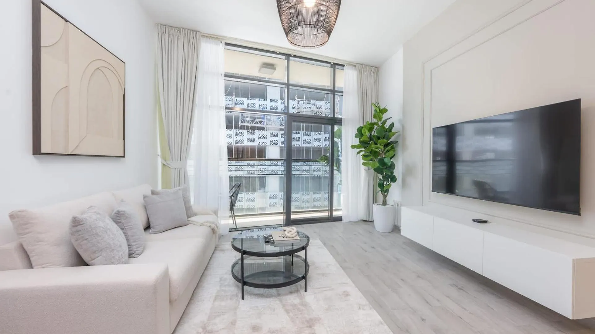 Apartment Elegant Living In A Prime Location Shamal Residence Dubai