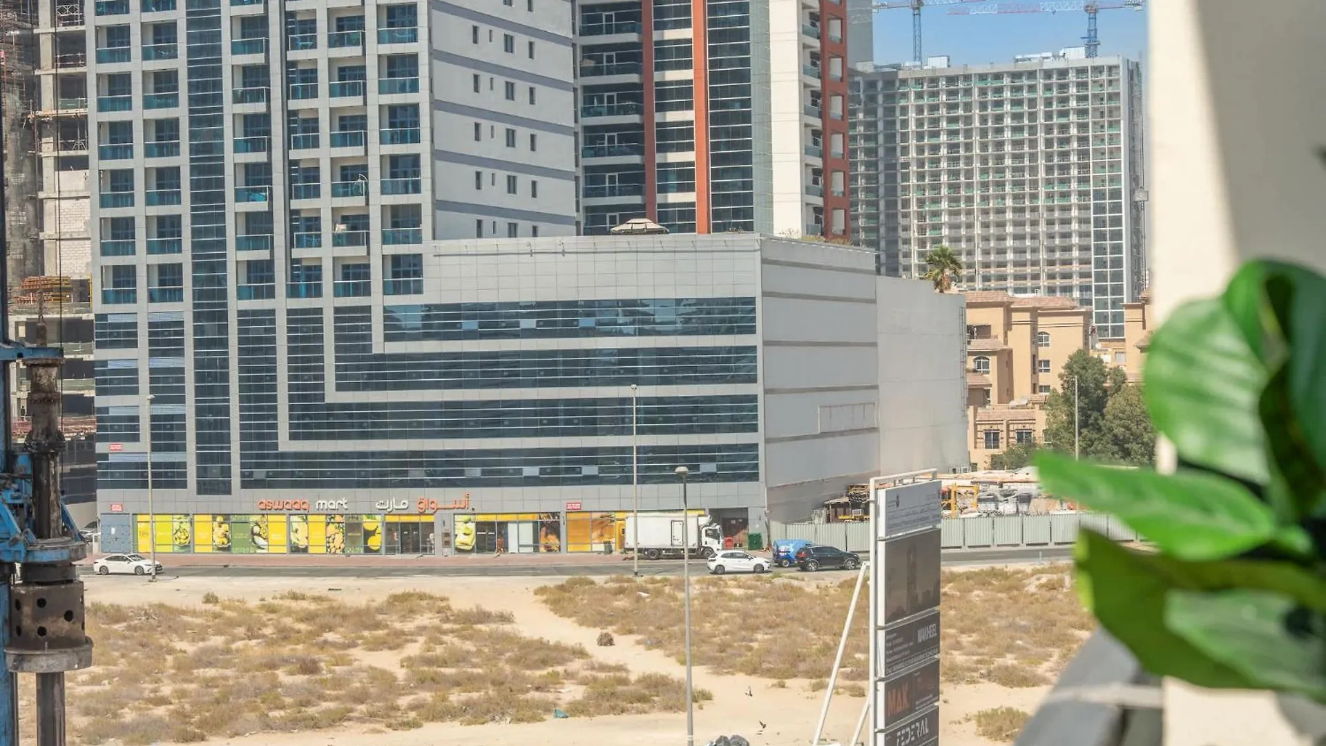 Apartment Elegant Living In A Prime Location Shamal Residence Dubai